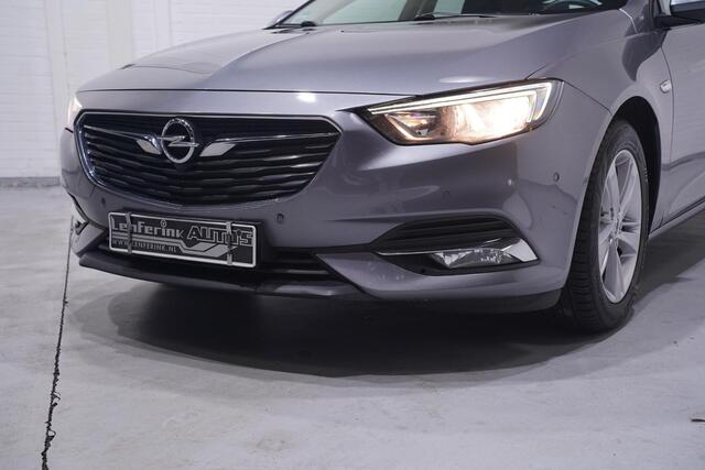Opel INSIGNIA Grand Sport 1.6 CDTI Business Executive navigatie led-verlichting cruise-controle stoel/stuur-verwarming groot-licht assist lane-assist aplle-carplay climate-controle PDC v+a camera lederen multifunctioneel stuurwiel