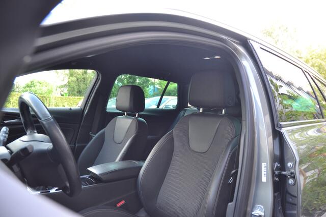 Opel INSIGNIA Sports Tourer 1.5 Turbo Business+ Stoel/stuur verwarming | Trekhaak | Cruise Control | Camera