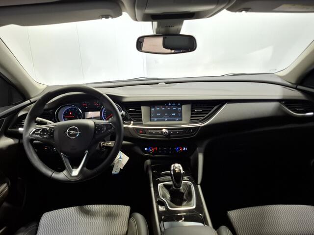 Opel INSIGNIA Sports Tourer 1.5 Turbo Business Executive | Navigatie/Android/Apple Carplay | LM Velgen 17" | Voorstoelen/Stuur/Voorruit Verwarmd | Achteruitrijcamera | Cruise Control | Airco | wegklapbare trekhaak
