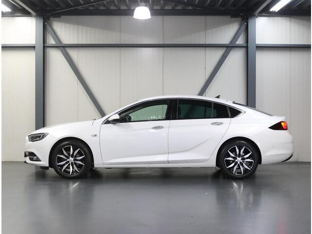 Opel INSIGNIA Grand Sport 1.5 165PK Turbo Innovation | 1ste eigenaar | AppleCarplay/Android Auto | Camera | Keyless | Head-Up Display | Dodehoekdetectie | Navigatie | FULL LED | Adaptive Cruise Control | Privacy Glass | Isofix |