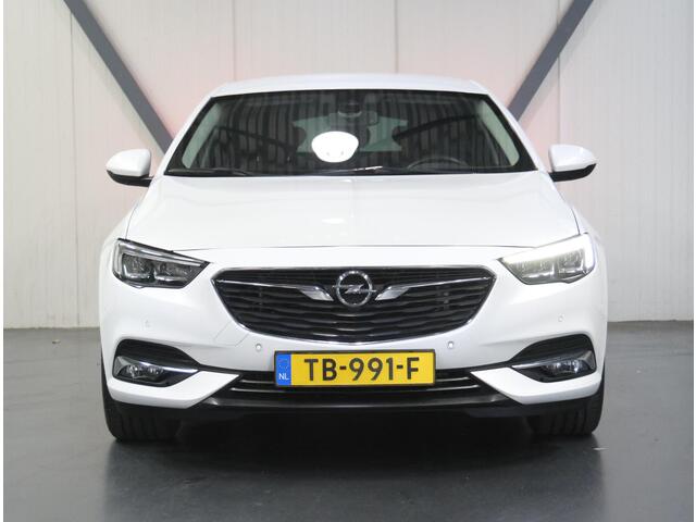 Opel INSIGNIA Grand Sport 1.5 165PK Turbo Innovation | 1ste eigenaar | AppleCarplay/Android Auto | Camera | Keyless | Head-Up Display | Dodehoekdetectie | Navigatie | FULL LED | Adaptive Cruise Control | Privacy Glass | Isofix |