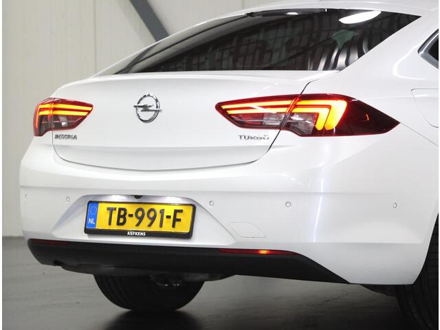 Opel INSIGNIA Grand Sport 1.5 165PK Turbo Innovation | 1ste eigenaar | AppleCarplay/Android Auto | Camera | Keyless | Head-Up Display | Dodehoekdetectie | Navigatie | FULL LED | Adaptive Cruise Control | Privacy Glass | Isofix |