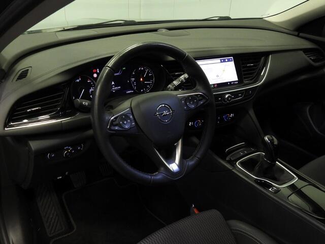 Opel INSIGNIA Sports Tourer 1.5 Turbo Business Executive NAVI/CAMERA/WINTERPACK/17"LMV!