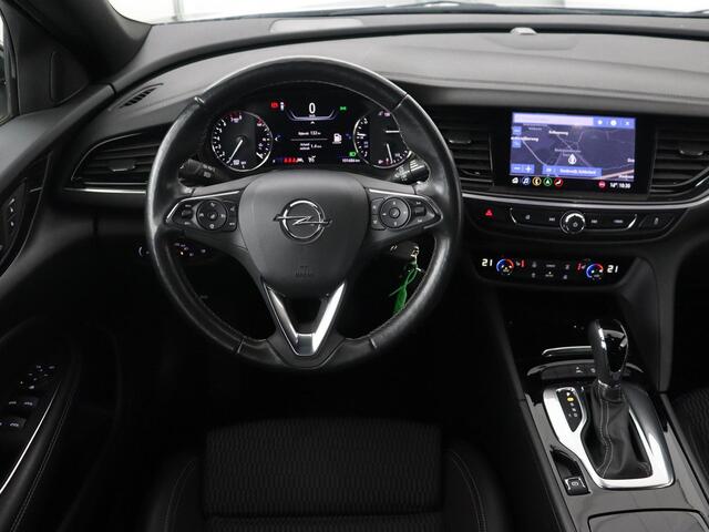 Opel INSIGNIA 2.0 Turbo Elegance | Stoelverwarming | Carplay | Matrix LED | Navigatie | Stuurverwarming | Half leder | Parkeerhulp | Climate control | Cruise control