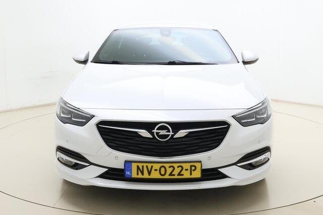 Opel INSIGNIA Grand Sport 1.5 Turbo Business Executive | Climate control | Camera achter | OPC Line pakket | AGR stoelen | 50.000 km | Stoel en stuurverwarming |