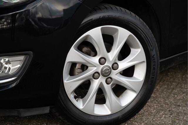 Opel KARL 1.0 ecoFLEX Edition Automaat | 15" lichtmetaal | Cruise | Clima | USB | Getint glas |