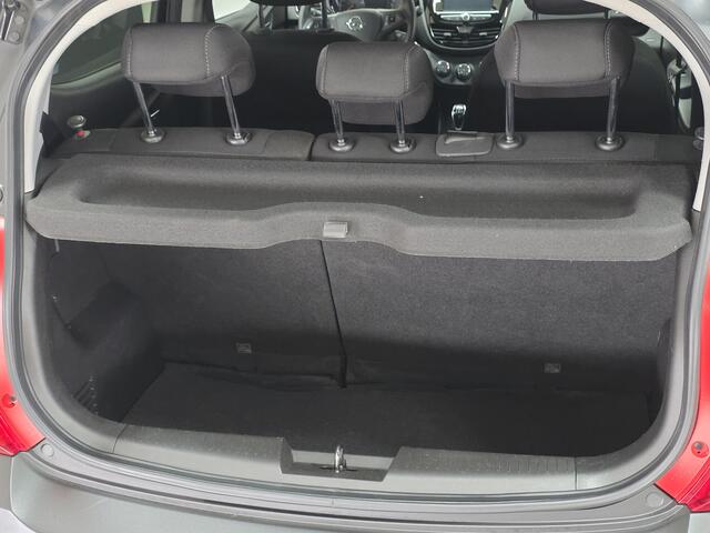 Opel KARL 1.0 Rocks Online Edition. NL Auto!/ 15'' LMV/ PDC/ Apple + Android/ Dakrails/ DAB+/ Airco/ Cruise/ Elek. pakket/ Isofix/ Bluetooth/ Multi. LEDER. Stuur/ Mistl./ Extra Getint glas.