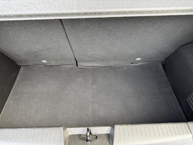 Opel KARL 1.0 Rocks Online Edition Navigatie, Parkeersens, Airco, etc..