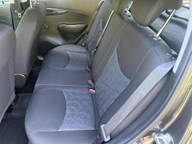 Opel KARL 1.0 ecoFLEX 120 Jaar Edition