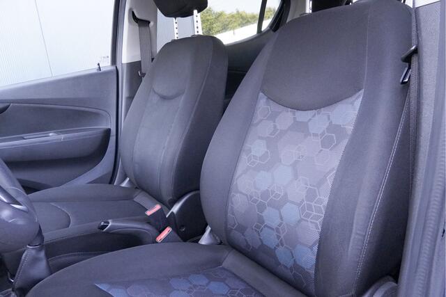 Opel KARL 1.0 5drs Rocks Online Edition BJ2018 Lmv 15" | Led | Pdc | Side-skirts | App-Connect | Navi | Airco | Cruise control | Extra getint glas