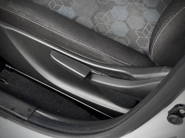Opel KARL Rocks Online Edition | Automaat | Stoelverwarming | Airco | Cruise |
