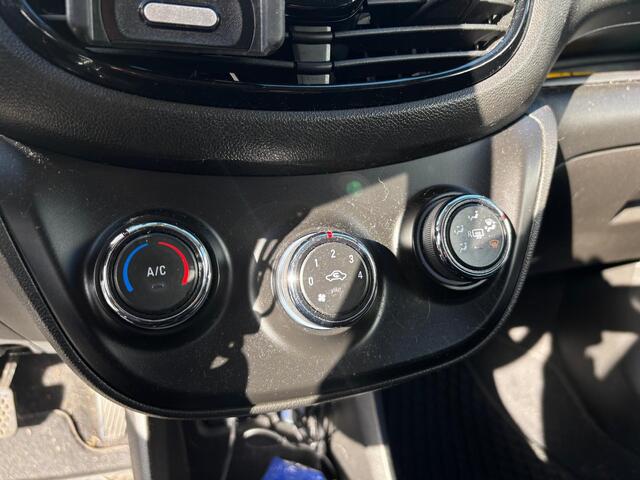 Opel KARL 1.0 Rocks Online Edition / CarPlay / Cruisecontrol / Airco / 1e eig