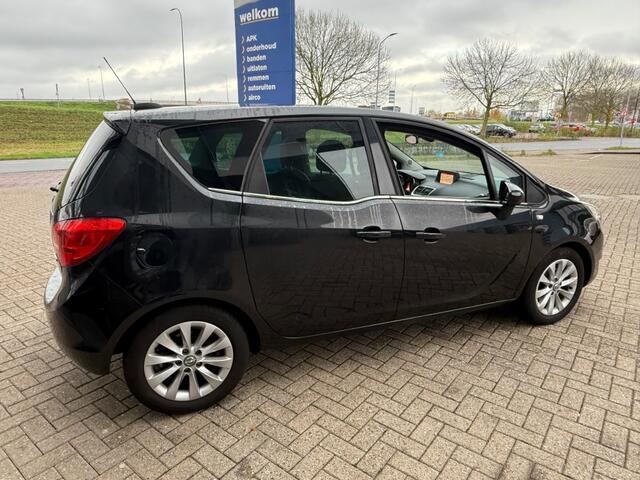 Opel MERIVA 1.4 TURBO 120PK BLITZ NAVI AIRCO LMV PDC