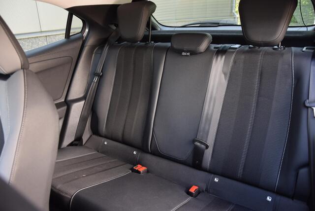 Opel MOKKA 1.2 GS Line | stuurwiel verwarmd | buitenspiegels elektrisch inklapbaar | Apple Carplay/Android Auto |