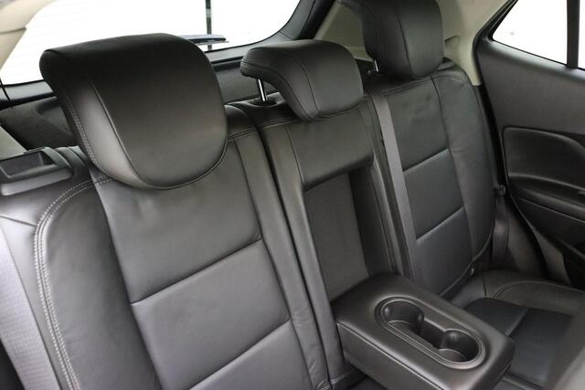 Opel MOKKA X 1.4 Turbo Innovation | Leder | Stoel- en stuurverwarming | Navigatie | Schuif/kantel dak | Climate Control | Trekhaak | Keyless | Camera