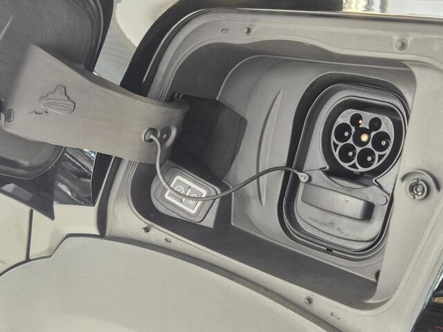 Opel MOKKA Electric Level 4 50 kWh | Navigatie | Achteruitrijcamera | Stoel/Stuurverwarming | Apple Carplay/Android Auto |