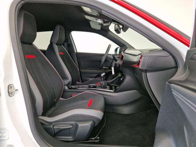Opel MOKKA 1.2 Level 4 GS | Navigatie | Achteruitrijcamera | Dodehoek Sensoren | Parkeersensoren voor en achter | Climate Control