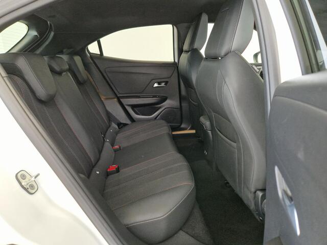 Opel MOKKA 1.2 Level 4 GS | Navigatie | Achteruitrijcamera | Dodehoek Sensoren | Parkeersensoren voor en achter | Climate Control