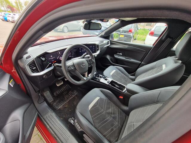 Opel MOKKA 1.2 Turbo 130pk Automaat Ultimate | Alcantara bekleding | Navigatie | Achteruitrijcamera | Climate control | LED koplampen | Parkeersensoren | Zwart dak | 18" Lichtmetalen velgen