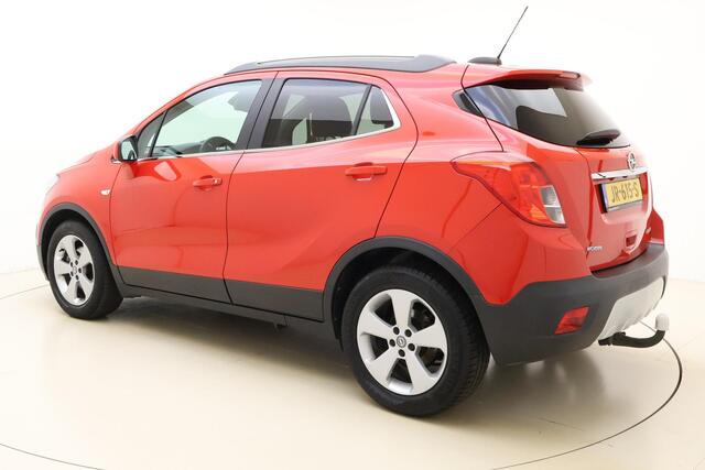 Opel MOKKA 1.4 T Innovation 140 PK | Handgeschakeld | Trekhaak | Lederen bekleding | Panorama schuif dak | Camera | Stoelverwarming | Cruise Control | Navigatie | Licht metalen velgen