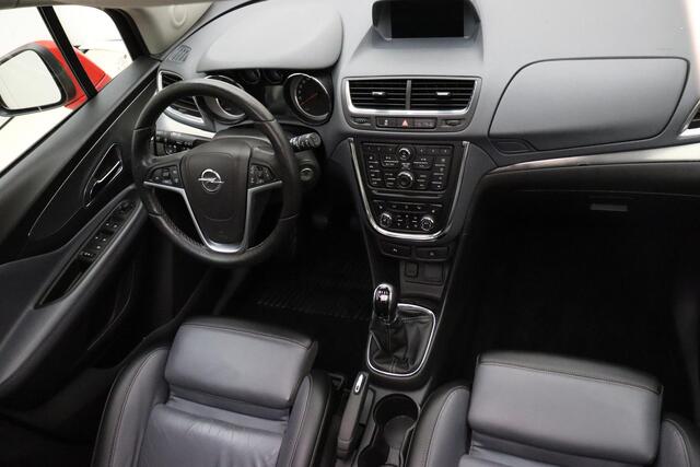 Opel MOKKA 1.4 T Innovation 140 PK | Handgeschakeld | Trekhaak | Lederen bekleding | Panorama schuif dak | Camera | Stoelverwarming | Cruise Control | Navigatie | Licht metalen velgen