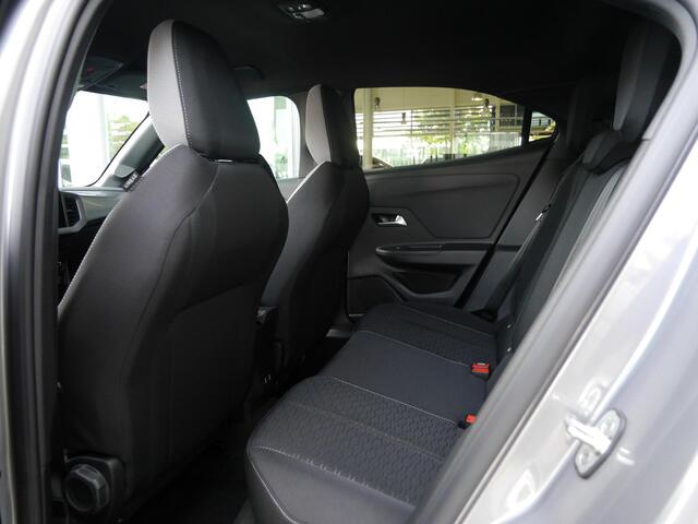 Opel MOKKA 1.2 Automaat Hybrid Business Edition | Nieuw | Stoelverwarming | Getint Glas | Camera | Navigatie