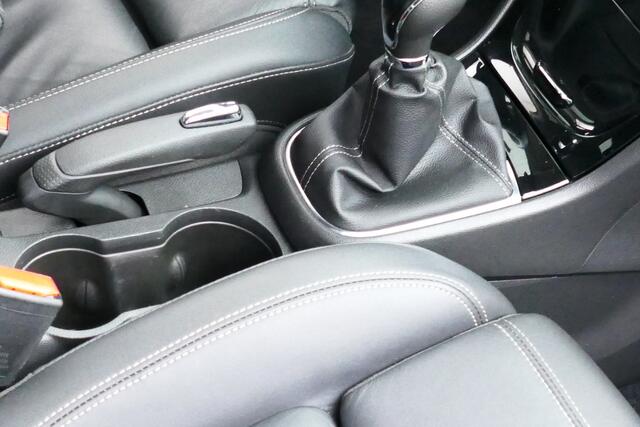 Opel MOKKA X 1.4 Turbo Innovation. Camera, Navi, Leer, Stoel&StuurVerw, 18"LMV, Haak 1200kg