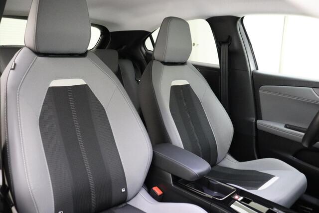 Opel MOKKA Electric Level 3 50 kWh Elegance | Navigatie | Trekhaak | Climate control | Camera | Zwart dak | Lichtmetalen velgen | Extra getint glas | Keyless
