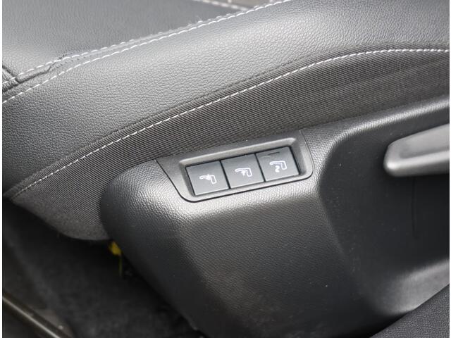 Opel MOKKA 1.2 136PK Turbo Hybrid GS | AppleCarPlay/AndroidAuto | Alcantara/Leer | Cruise Control | Climate Control | Camera | Digitale Cockpit | Navigatie | FULL LED | Privacy Glass | TwoTone | Massage Bestuurdersstoel |