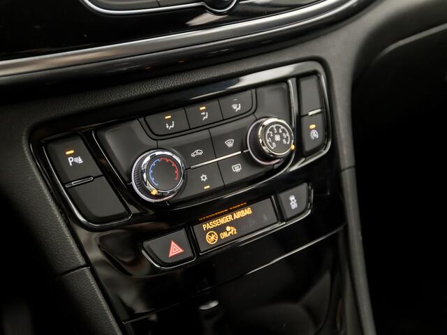 Opel MOKKA X 1.4 Turbo Sport+ 141Pk (APPLE CARPLAY, GROOT NAVI, GETINT GLAS, TREKHAAK, SPORTSTOELEN, LM VELGEN, NIEUWE APK, PARKEERSENSOREN, NIEUWSTAAT)