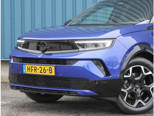 Opel MOKKA 1.2 136PK Turbo Hybrid Ultimate | AppleCarPlay/AndroidAuto | Adaptive Cruise Control | Climate Control | Camera | Digitale Cockpit | Navigatie | FULL LED | Privacy Glass | TwoTone | Isofix |
