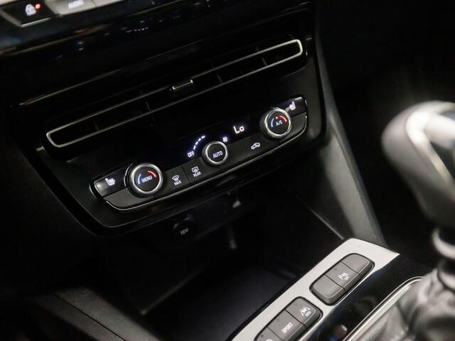 Opel MOKKA 1.2 Turbo Ultimate (VIRTUAL COCKPIT, APPLE CARPLAY, GROOT NAVI, LEDER/ALCANTARA, STUUR/STOELVERWARMING, SPORTSTOELEN, ADAPTIVE CRUISE, 360 CAMERA, KEYLESS, MATRIX LED, NIEUWE APK, NIEUWSTAAT)