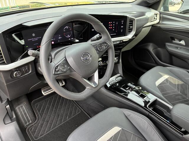 Opel MOKKA 1.2 Turbo Automaat Ultimate | Black Edition | Achteruitrijcamera | Massagestoelen | Apple Carplay/Android Auto | Keyless | 18'' Velgen
