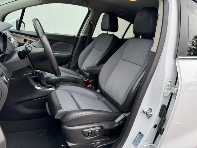 Opel MOKKA 1.4 Turbo Cosmo Automaat met Trekhaak, AFL Xenon, AGR-Stoelen, 19 inch Velgen