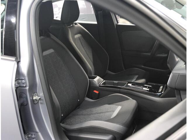 Opel MOKKA Electric Level 2 50 kWh 136PK | ACCURAPPORT 96% | AppleCarPlay/AndroidAuto | Cruise Control | Climate Control | Camera | Digitale Cockpit | Navigatie | FULL LED | Isofix | Parkeersensoren |