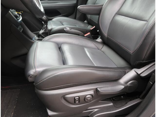Opel MOKKA 1.4 Turbo 140 Pk * Hele Luxe Cosmo+ * * OpenSchuifdak * Lederen Bekleding * Navigatie * L.M. Velgen * Stoel- en Stuurverwarming * Voor & Achter Parkeersensoren * Vingerhoets; Vierde Generatie Eersteklas Service !