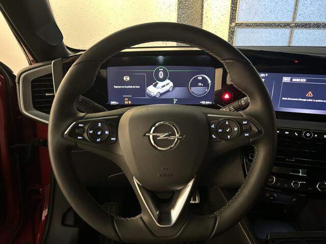 Opel MOKKA Electric Ultimate 50 kWh Mokka in nieuwstaat, lage kilometerstand, Multimedia Navi Pro