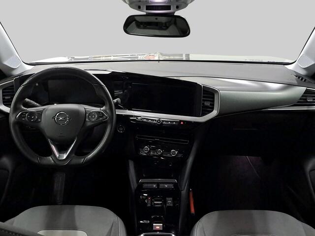 Opel MOKKA Electric Level 3 50 kWh / Camera / CarPlay / Keyless / LED Koplampen / 17'' / Navigatie / Stuur+Stoelverwarming / DAB / Dodehoek / Cruise Control / Warmtepomp