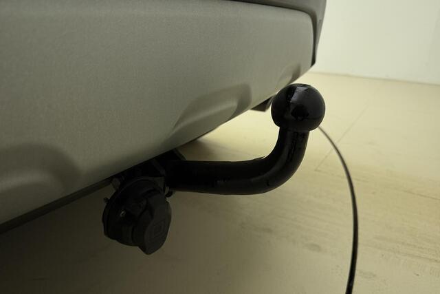 Opel MOKKA X 1.4 Turbo 140pk 120 Jaar Edition | Navigatie | Trekhaak | Camera | Climate control | Dakrails | Lichtmetalen velgen | Cruise control | Hoge instap