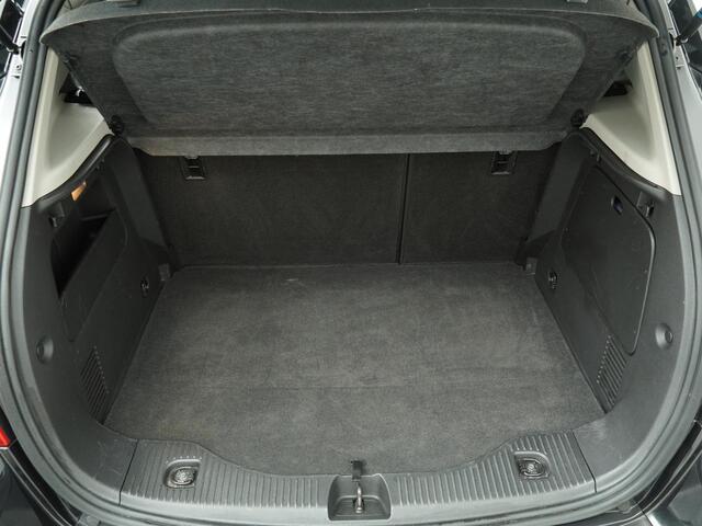 Opel MOKKA 1.4 T Innovation - Navigatie - Stoelverwarming - Climate Control