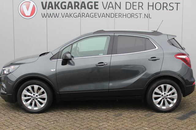 Opel MOKKA X 1.4-140pk Turbo Black Edition. Werkelijk hele mooie en goed onderhouden hoogzitter ! Autm. airco, LM wielen, metallic lak, LED verlichting, navigatie, telefoonvoorb., privacy glass, stoel- en stuurwiel verw., trekhaak+afneembare kogel etc.