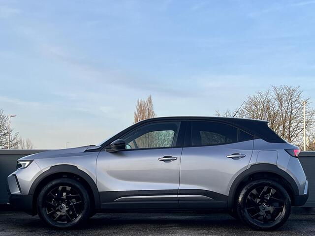 Opel MOKKA GS 1.2 Turbo Hybrid 145pk | ALCANTARA / LEDER | STOELMASSAGE | BLACK PACK | TWO-TONE! | 180° CAMERA | NAVI PRO | ISOFIX | APPLE CARPLAY / ANDROID AUTO |