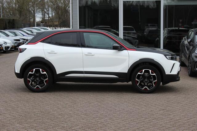 Opel MOKKA Electric Ultimate 50 kWh / SOH 94,2% / Trekhaak / Camera / CarPlay / Keyless / LED Koplampen / 17'' / Navigatie / DAB / Dodehoek / Cruise Control Adaptief / Warmtepomp