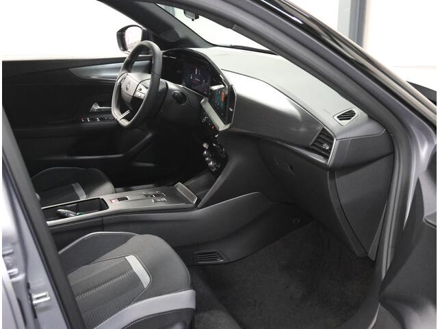 Opel MOKKA Electric GS 54 kWh 156PK | Adaptieve Cruis Control | Camera | Draadloos Opladen | Dodehoek Detectie | LED Matrix | Keyless | AppleCarplay/Androidauto | Isofix | Privacy Glass |