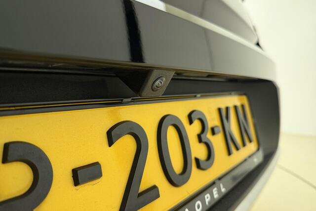 Opel MOKKA Mokka-e Ultimate 50-kWh 11kw | SOH 96,2% | Navigatie | Adapt. Cruise control | Keyless | Camera | Parkeersensoren | Matrix koplampen | Warmtepomp | Stoel- en stuurverwarming | Dealer onderhouden | 18 " lichtmetalen velgen