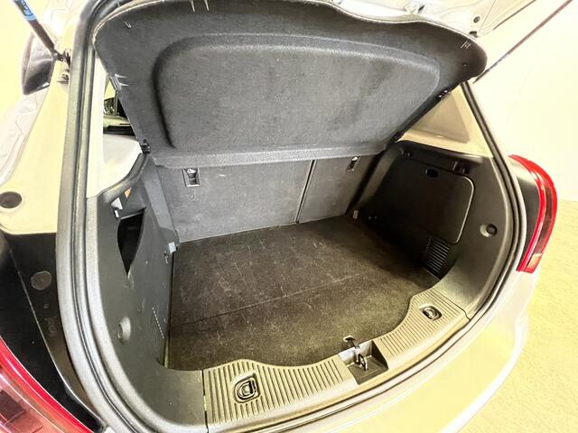 Opel MOKKA X 1.4 Turbo Black Edition | Navigatie/Android/Apple Carplay | LM Velgen 18" | Cruise Control | DAB | PDC Voor en Achter | Airco |