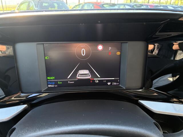 Opel MOKKA Mokka-e Business Elegance 50-kWh 3-fase | ECC | Navigatie | Camera | Stoel & Stuurverwarming | LED Verlichting | LM-velgen | Afneembare Trekhaak | Cruisecontrol