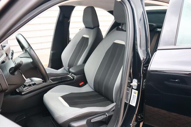 Opel MOKKA Mokka-e Elegance 50-kWh 11kw bl. O.a: PDC, Camera, DAB, Carplay, Clima, Cruise, Etc. All-in prijs!