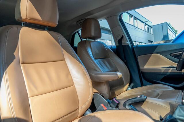 Opel MOKKA X 1.4 Turbo Innovation | Nieuwe Riem | Camera | Navigatie | Stoelverwarming