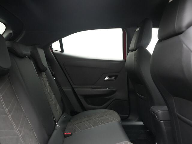Opel MOKKA Mokka-e Ultimate 50-kWh 7.4kw bl. 136pk | Trekhaak Afn. | Adaptive Cruise | 360 Camera | Sportstoelen Verwarmd | Stuur Verwarmd | Apple Carplay | Blis | Keyless | Navigatie | DAB |
